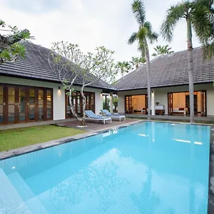 Nunia Boutique Seminyak (Bali)